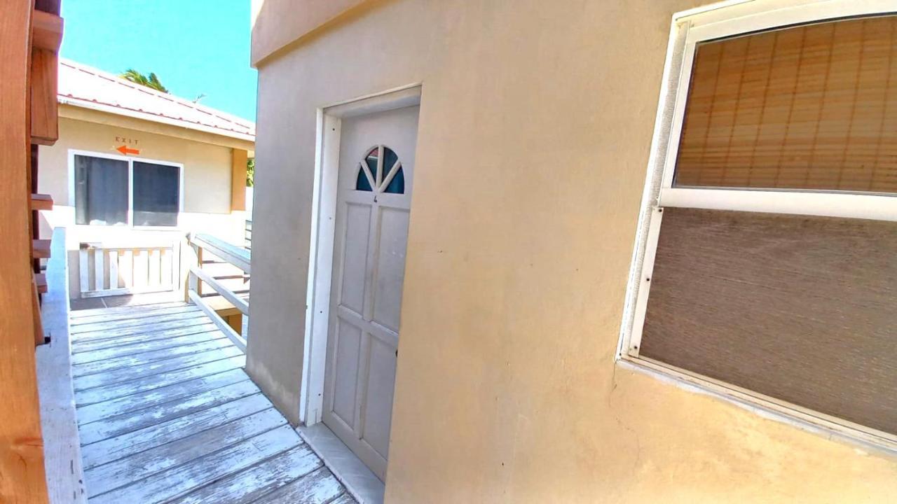 קיי קולקר Beach Club Condos At Popeyes מראה חיצוני תמונה